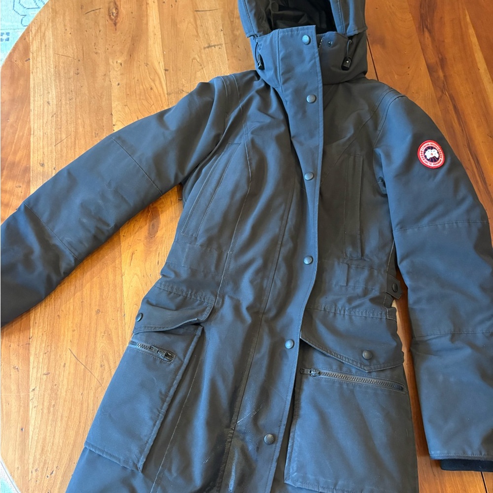 Canada Goose Women's Dark Gray Ski Snow Jacket with Hood